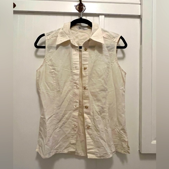 Linen Top - Picture 1 of 4